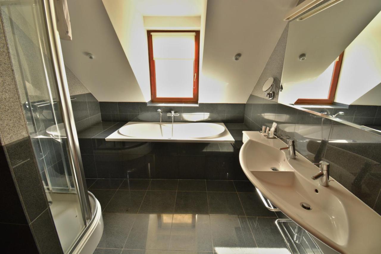 Hotel Hradna Brana Bratislava Luaran gambar