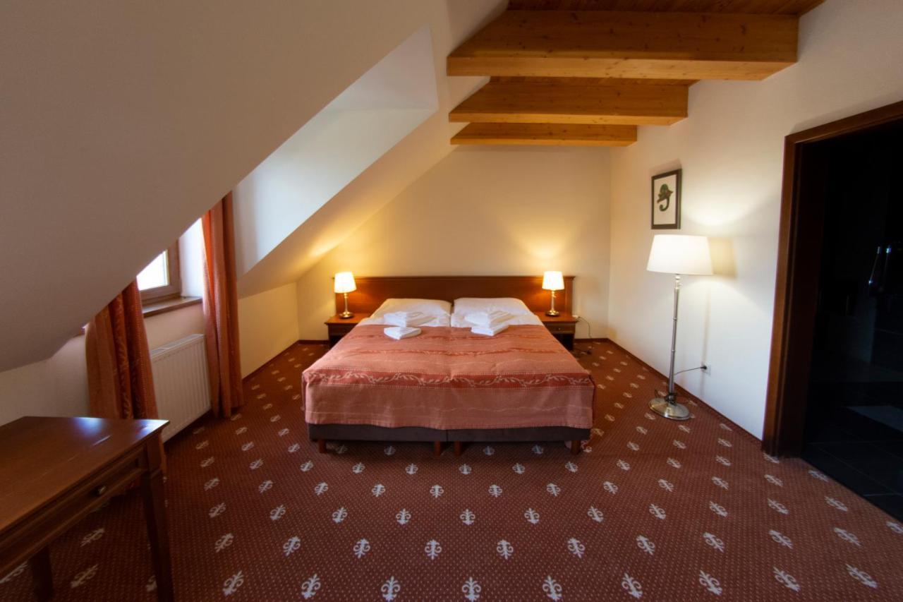Hotel Hradna Brana Bratislava Luaran gambar