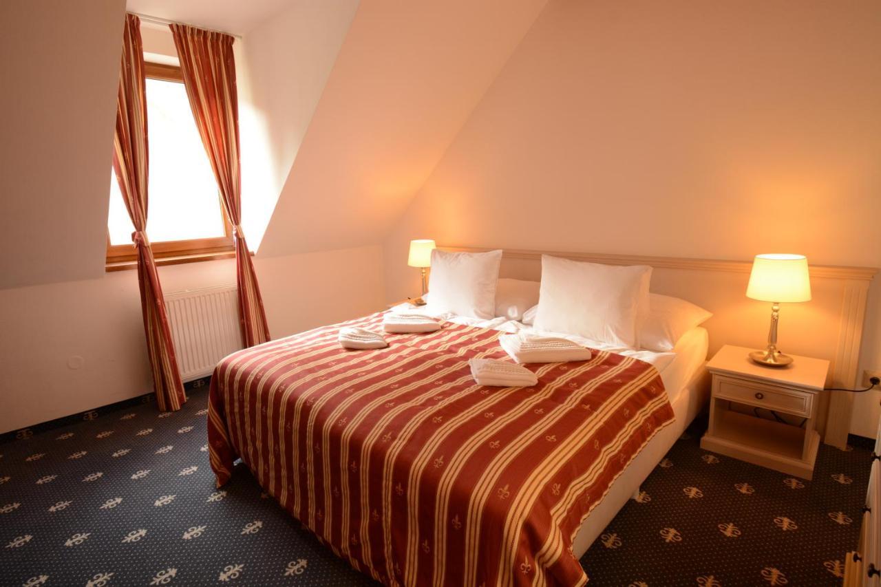 Hotel Hradna Brana Bratislava Luaran gambar
