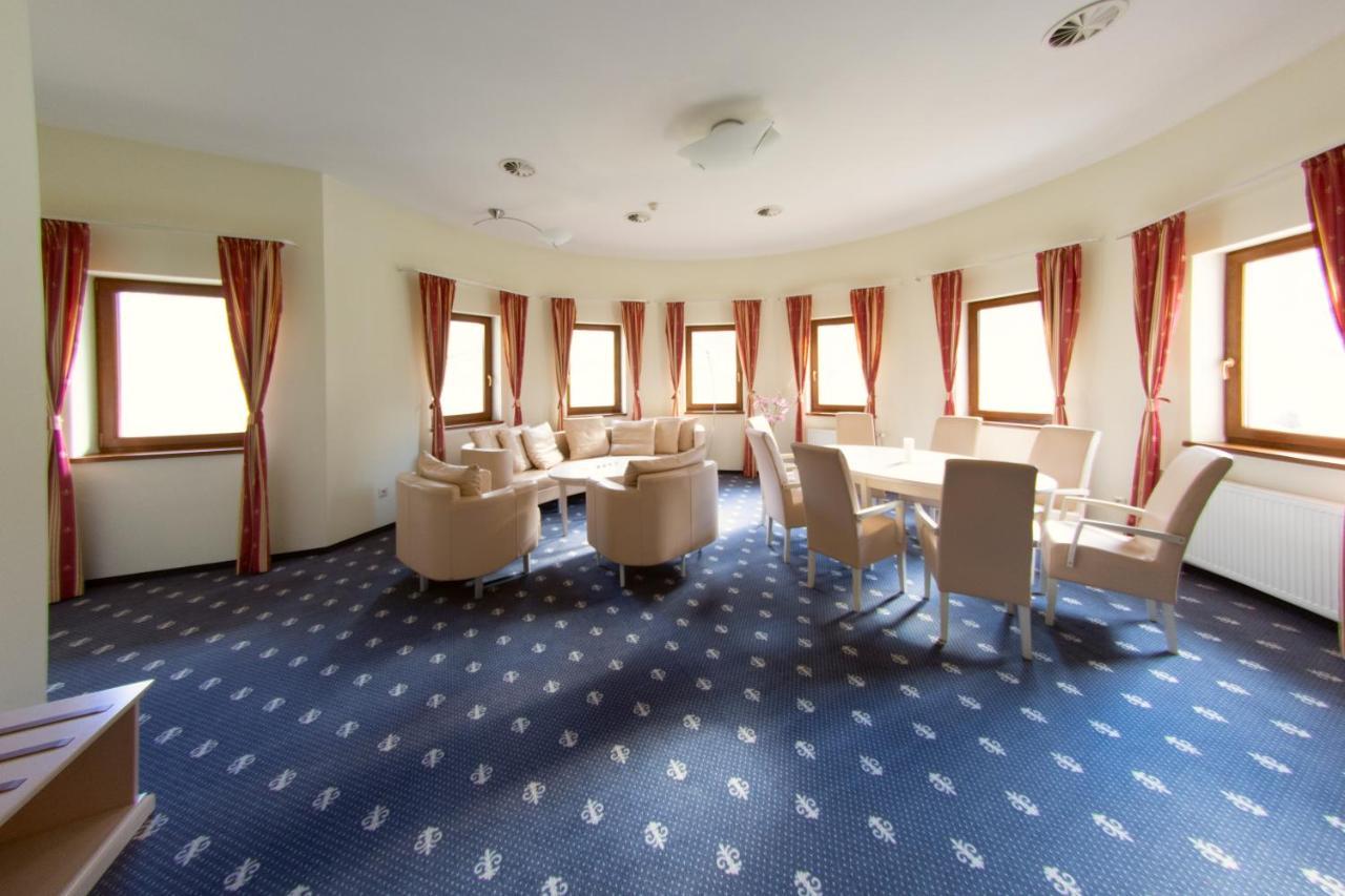 Hotel Hradna Brana Bratislava Luaran gambar