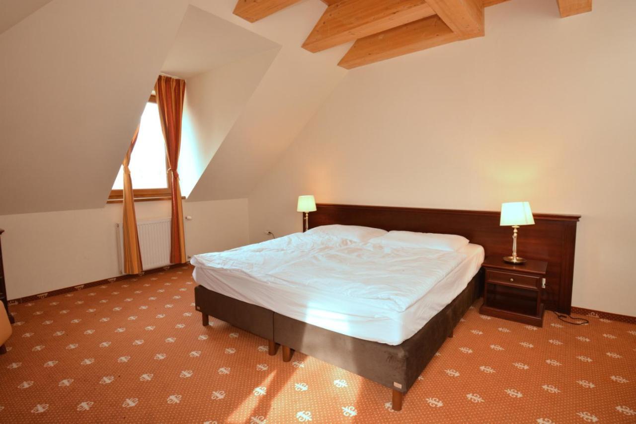 Hotel Hradna Brana Bratislava Luaran gambar