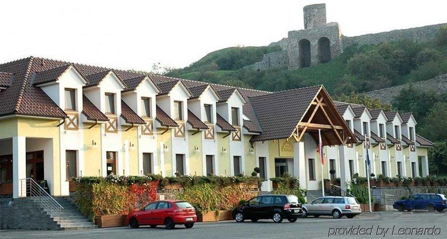 Hotel Hradna Brana Bratislava Luaran gambar